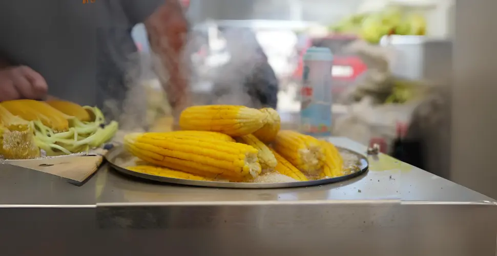 frozen-corn-boiling-2-.webp