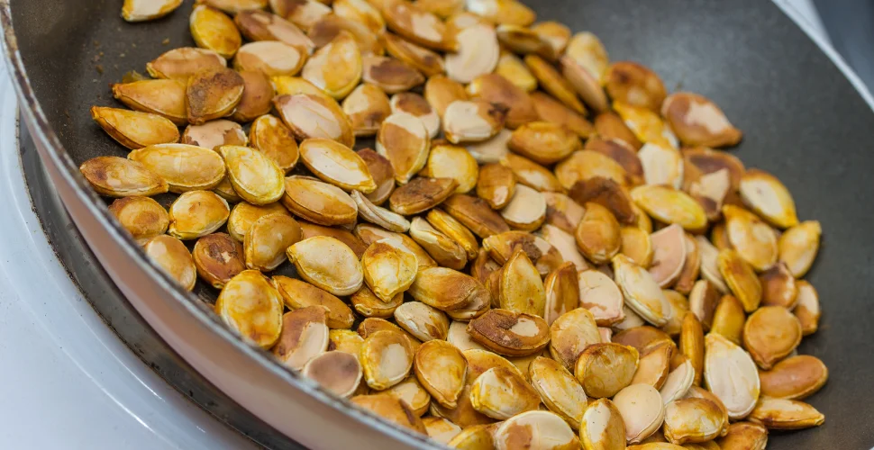 how-to-cook-pumpkin-seeds-2.webp