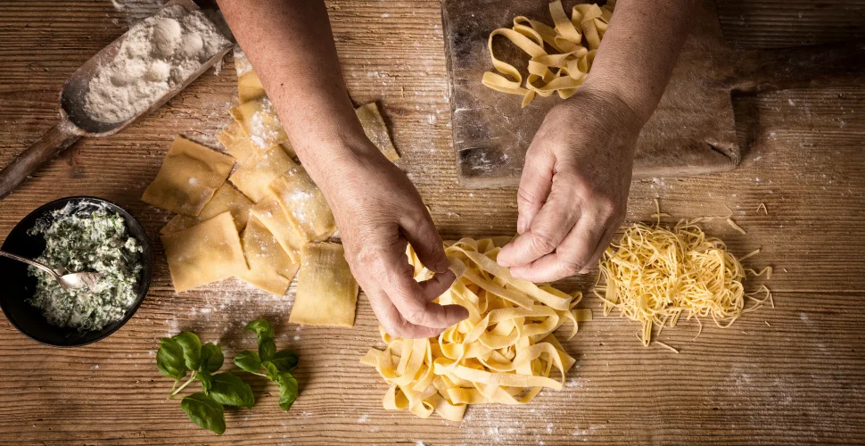 how-to-make-pasta-dough.webp