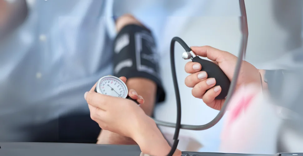 how-to-reduce-blood-pressure.webp